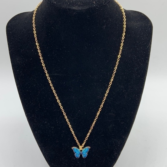 Butterfly Gold Chain Necklace New! - Picture 1 of 4